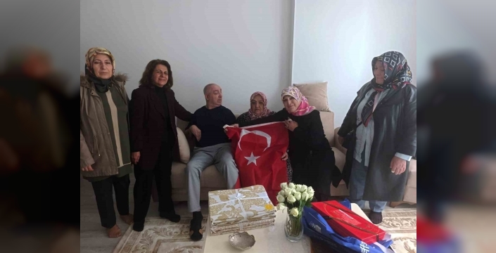 Erzurum’da Anneler Günü’nde duygu dolu vefa ziyareti