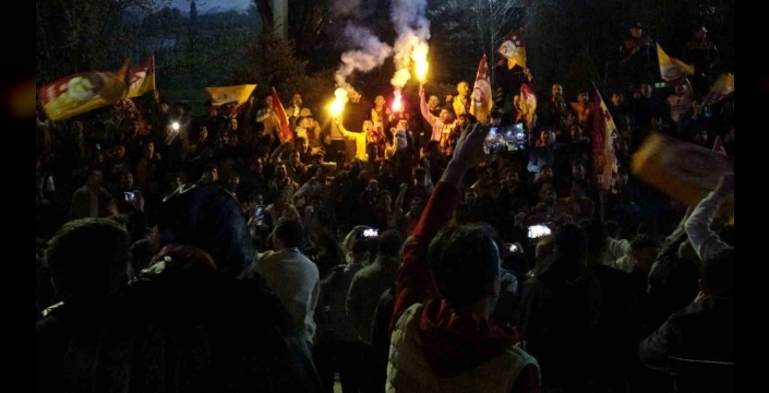 Erzurum’da Galatasaray taraftarının şampiyonluk coşkusu