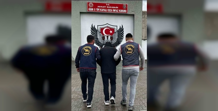 Iğdır’da 15 yıl hapis cezası bulunan kaçakçılık zanlısı yakalandı