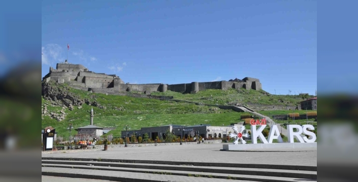 Kars’ta bayram sessizliği: Kentin en işlek noktaları boş kaldı