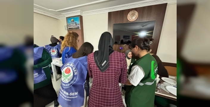 Kars’ta Yeşilay gönüllülerinden renkli atölye etkinliği