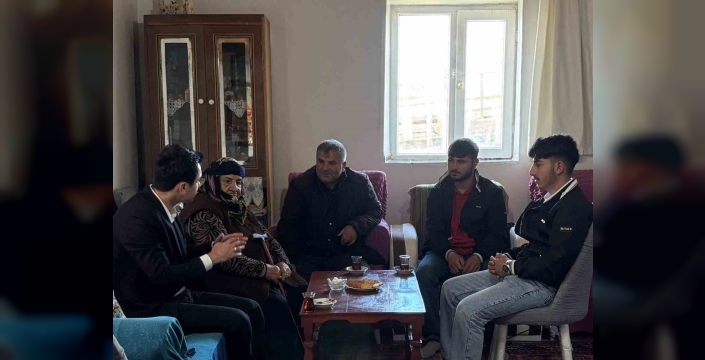 Kaymakam Tutal’dan şehit ailesine bayram ziyareti