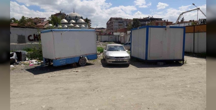 Konteynerden düştü, hastanede hayatını kaybetti