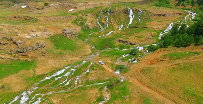 Munzur Dağları’nın eteklerinde serin rota