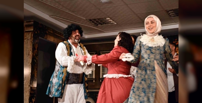 Patnos’ta tiyatro gecesi ayakta alkışlandı