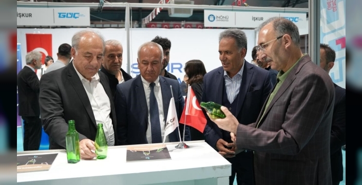 Rektörlerden İpekyolu Kariyer Fuarı’na ziyaret