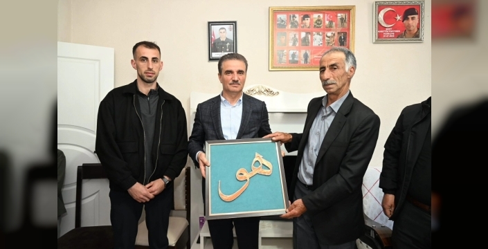 Şehit ailelerine bayram ziyareti