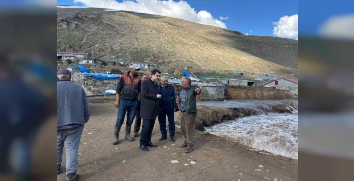 Susuz’da taşkın alarmı: Kaymakam Tutal riskli bölgelerde inceleme yaptı