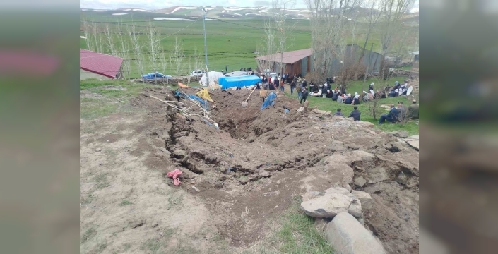 Tekman’da ahır çöktü; 1 ölü