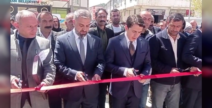 Tekman’da Gazze için hayır çarşısı kurdular