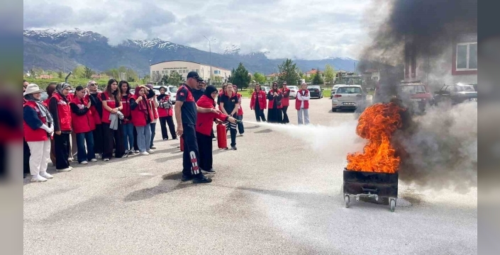 Uluslararası Damla Gönüllülerine yangın eğitimi verildi