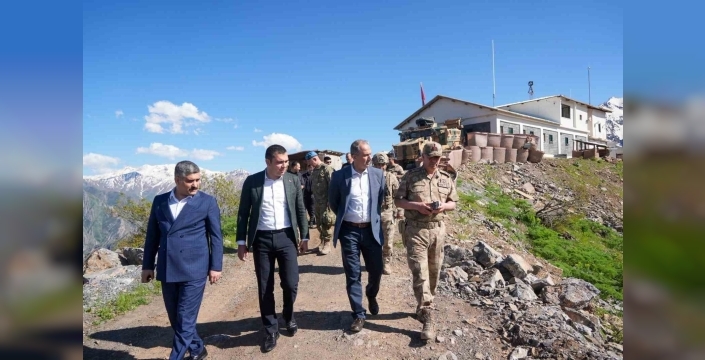 Vali Taşyapan, güvenlik güçleriyle bir araya geldi